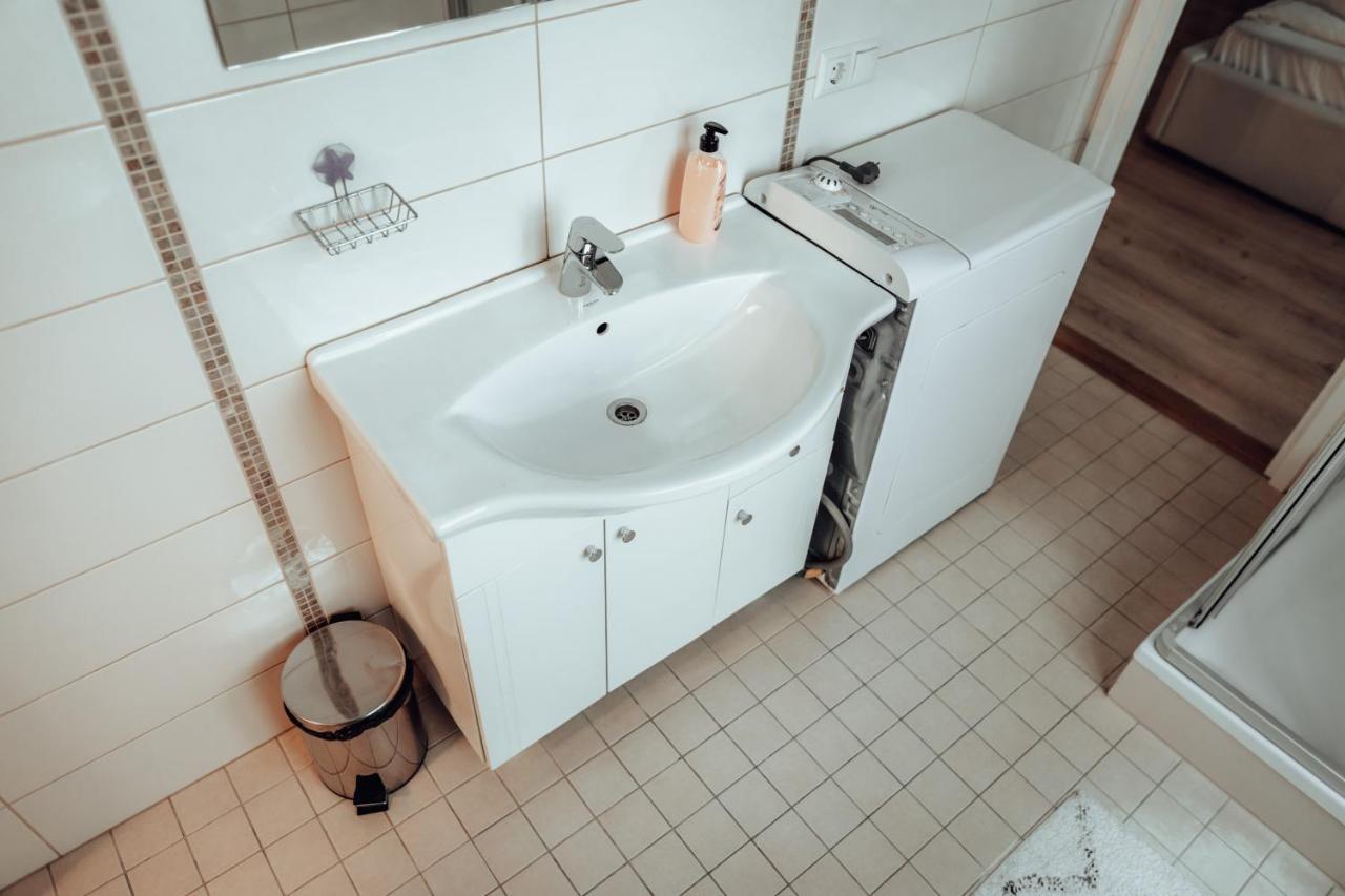 Dream Stay - Spacious 1-Bedroom Apartment In The Old Town Талин Екстериор снимка